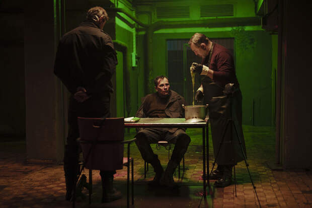 Триллер "Резервация" с актерами Янковским и Шведовым покажут онлайн в феврале