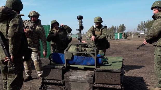 В МВО бойцов обучили штурму зданий и эвакуации раненых с применением дронов