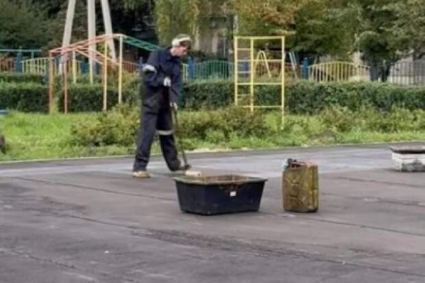 На территории детсада в Рассказово создают мини-стадион