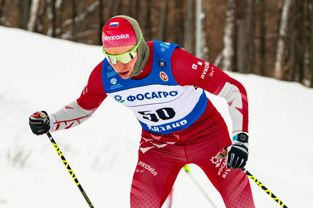 Большунов выиграл масс-старт в финале Кубка России