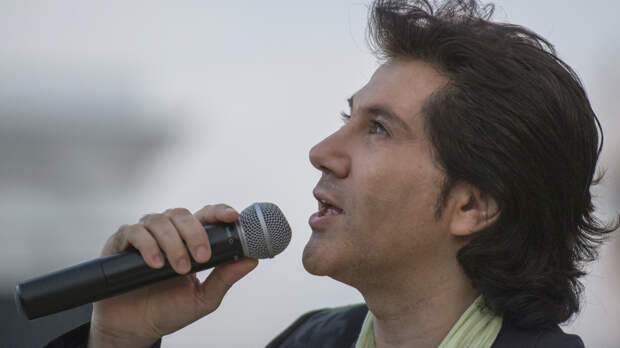 «С ним нелегко»: Авраам Руссо рассказал о работе с Андреем Губиным