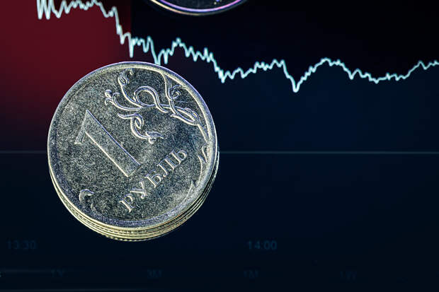 Вырос курс евро и доллара к рублю