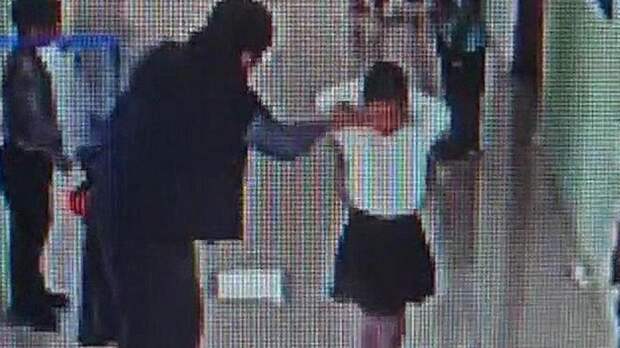 Учитель ударила первоклассницу Учитель ударила первоклассницу