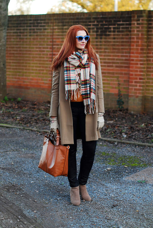 How to Style an Oversized Tartan Scarf Yet Another Way