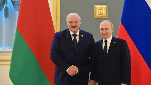 Tencent: В Китае удивились словам Лукашенко в Кремле и улыбке Путина