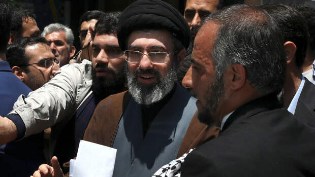 Кандидат на преемство: Моджтаба Хаменеи назван главным претендентом на пост верховного лидера Ирана