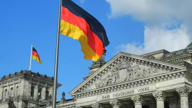 Журналист Handelsblatt предрек обременение «светофорной» коалиции Германии из-за «СП-2»