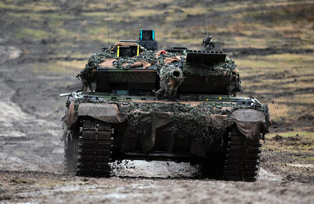Украинские танки едут в сторону границы с Россией. Военкоры бьют тревогу - это не вброс ЦИПСО