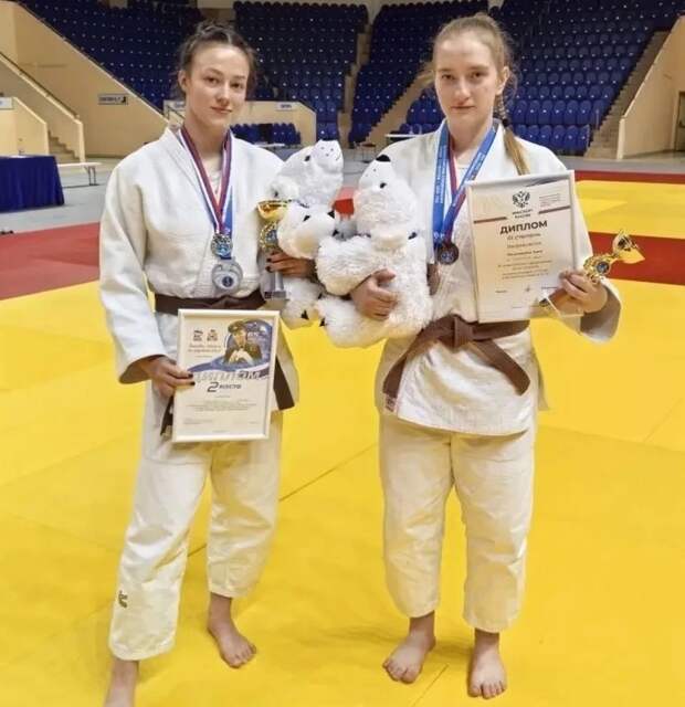 В Смоленске тульские дзюдоистки завоевали серебро и бронзу