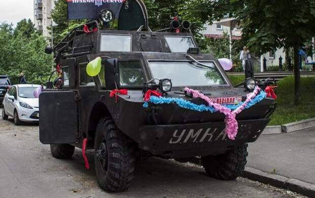 Парад уродов: шик, блеск и красота украинской военной техники