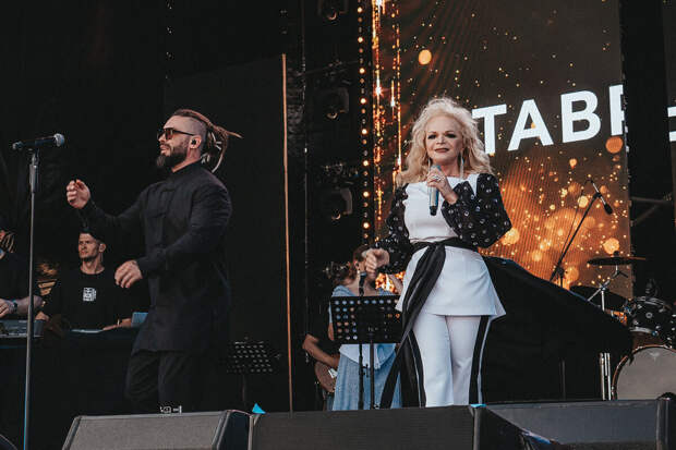 Новая волна Лариса Долина 2025 — купить билеты на концерт