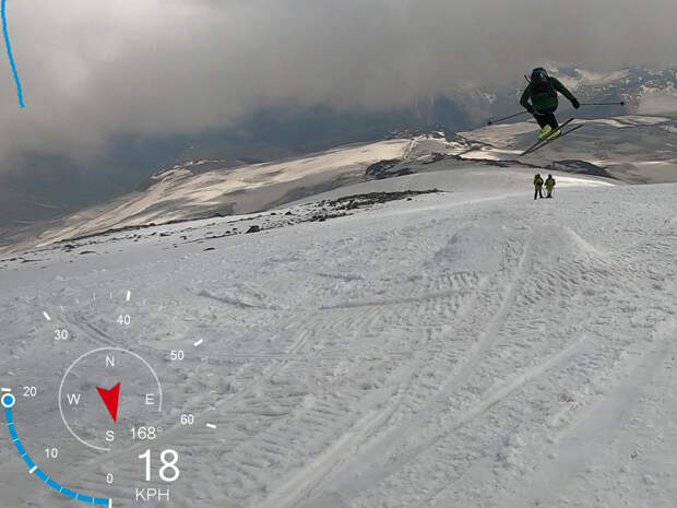 Спуск на лыжах с вершины Эльбруса: видео от первого лица с высоты 5 642 метров