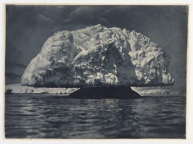 Гигантский ледяной гриб Дуглас Моусон, австралия, антарктида, изучение Антарктики, научная экспедиция, полярные исследователи, поход во льдах, фотосвидетельства