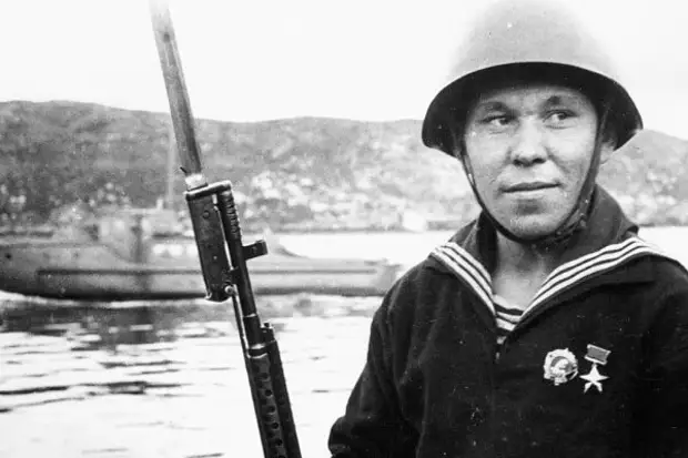 Один в поле воин: как красноармейцы в одиночку уничтожили больше сотни немцев за один бой?