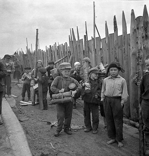 Финский концлагерь в Петрозаводске, 1943 г.