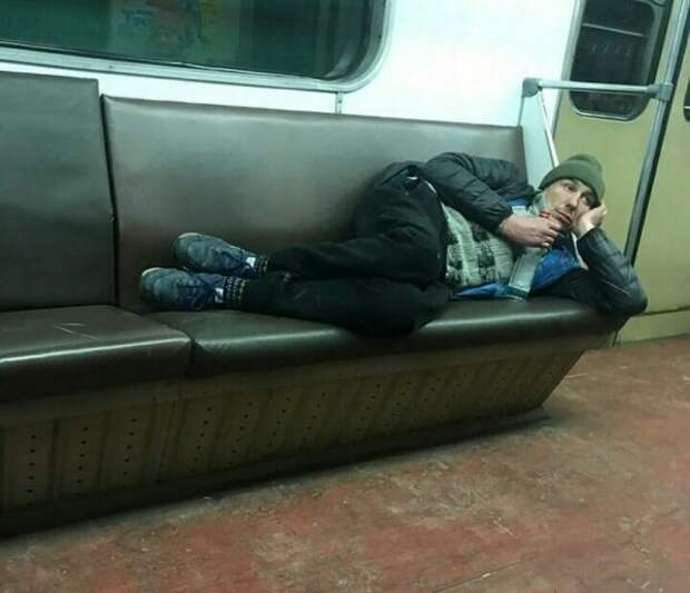 мужчина с водкой