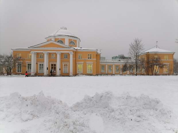 Остаёмся зимовать в Петербурге: город на Неве попал в топ мест, где русские хотят переждать холода