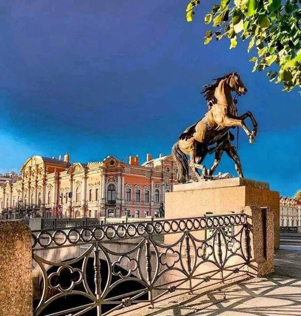 Познаем Петербург