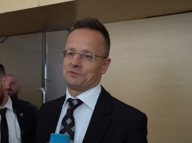 Сийярто предупредил об угрозе энергетической катастрофы в Европе