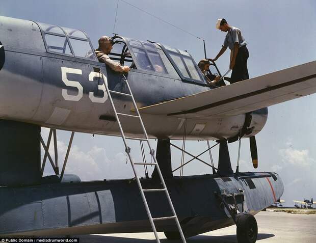 Aviation cadets in training are pictured in stunning color photographs 