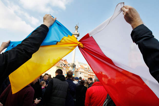 Минобороны Польши: у Киева нет запретов на применение поставленного оружия