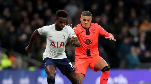 «Тоттенхэм» разгромил «Норвич» в матче АПЛ