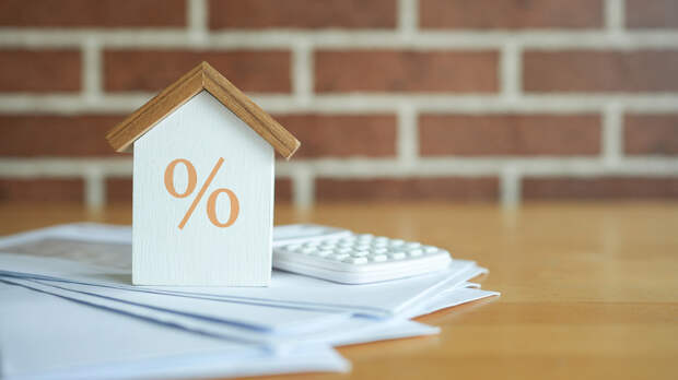 ВТБ и Сбербанк с 1 апреля снизят процентные ставки по ипотеке