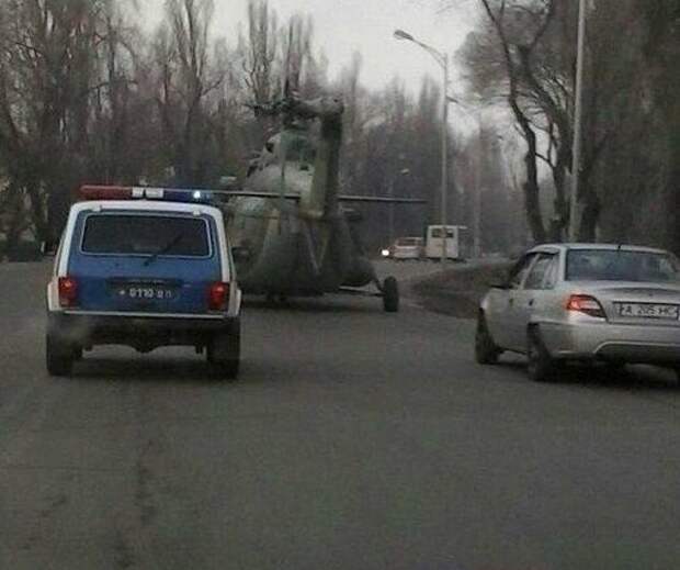 Уж лучше тихо, мирно, потихоньку, в сопровождении, а еще лучше не выезжая за пределы части Уж лучше тихо, мирно, потихоньку, в сопровождении, а еще лучше не выезжая за пределы части аварии, военные, дтп, страх, ужас, чтобы помнили