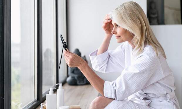 Скинимализм в уходе за кожей: что это и почему работает лучше сложных бьюти-ритуалов