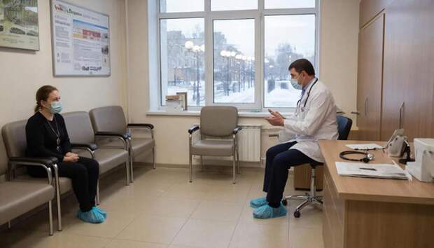 Требование купить бахилы в поликлинике незаконно, а отказ в приеме нарушает ваши права