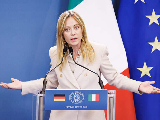 Мелони назвала заявления Трампа об участии НАТО в Афганистане неприемлемыми