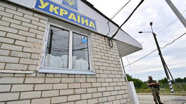 Госпогранслужба: ежедневно до 150 украинцев получают отказ в выезде из страны