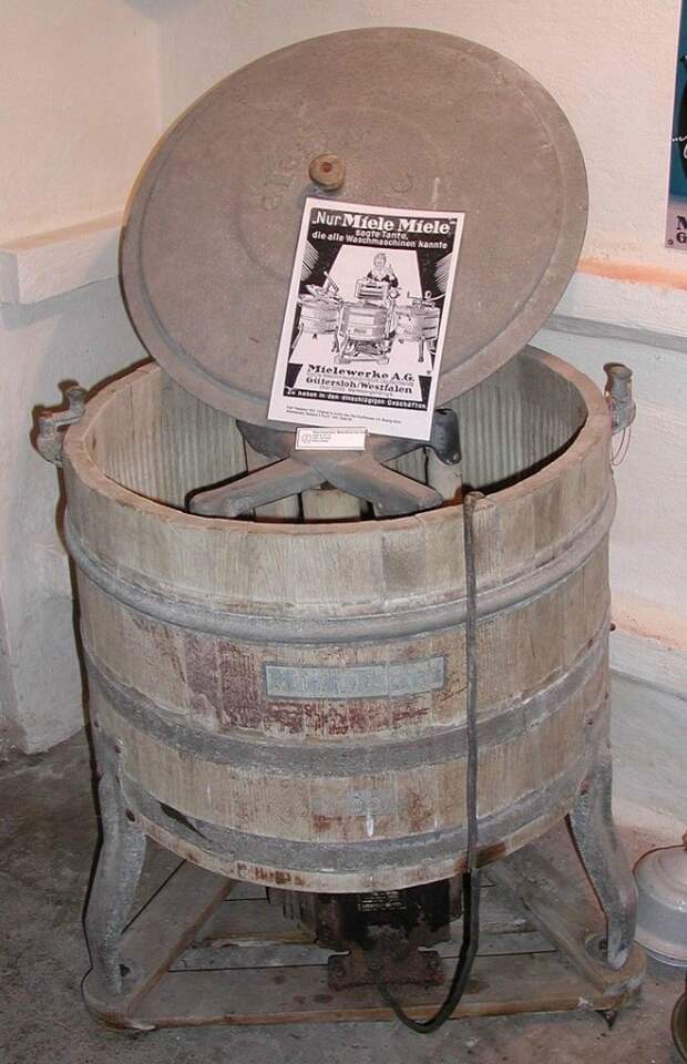 zz 1913 Alte-Miele-Waschmaschine.jpg