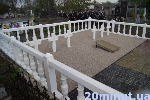 Тернополь. Мемориал воинам бельгийского авто-бронедивизиона воевавшего в Первой мировой войне 