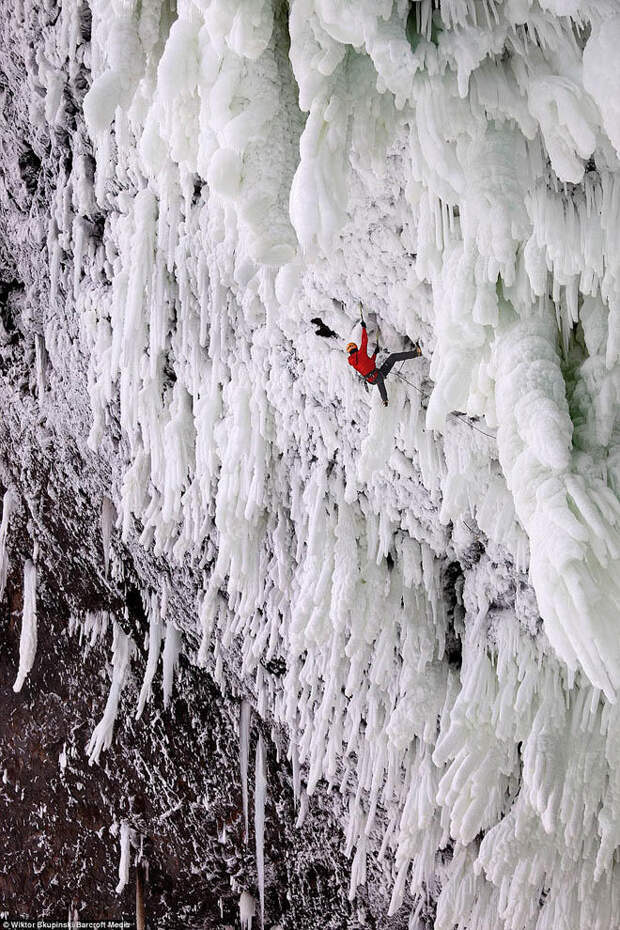 FrozenWaterfalls13 Фотография: Удивительные замерзшие водопады по всему миру №14 - BigPicture.ru