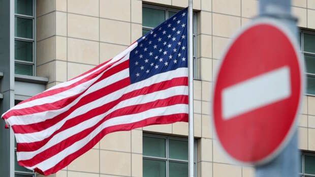 США хотят закрыть почти 30 дипмиссий за границей