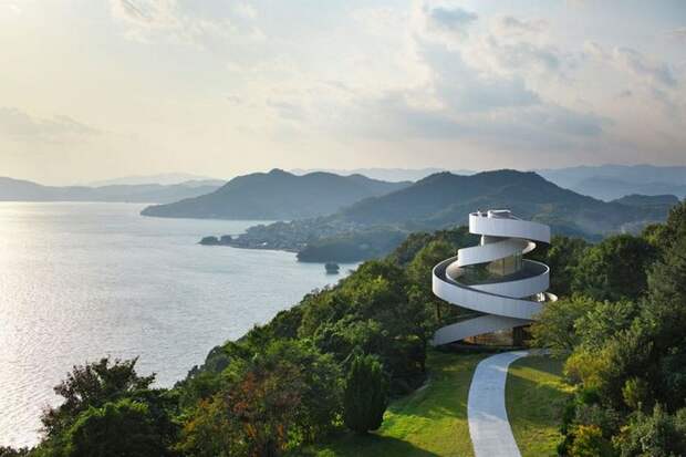 Необычная архитектура японского Дворца бракосочетания 