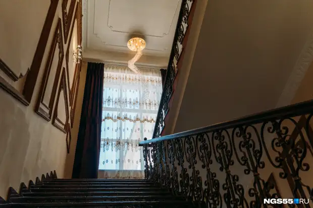 Коридоры с хрусталем и семиугольный номер: гостиница «Россия» готовится к открытию (а мы побывали внутри)