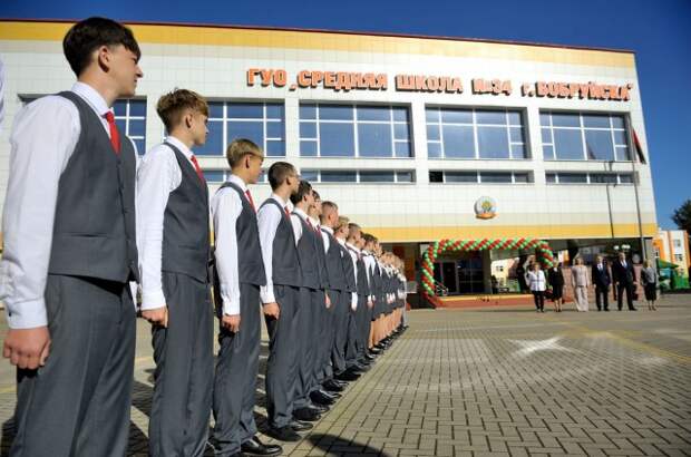 Первый в Могилёвской области налоговый класс открыли в бобруйской школе.