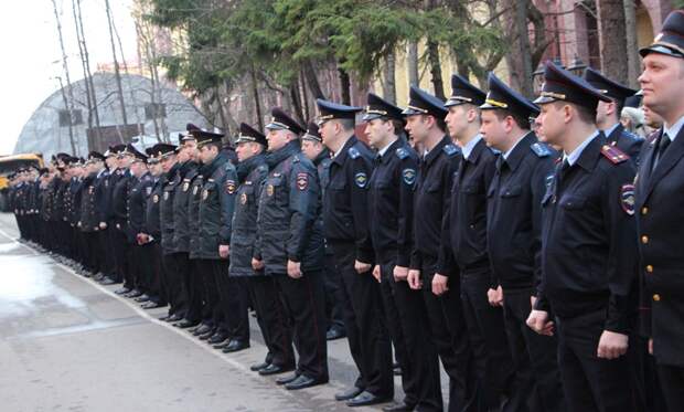 В СЗАО состоялся строевой смотр личного состава аппарата Управления. Фото: организаторы