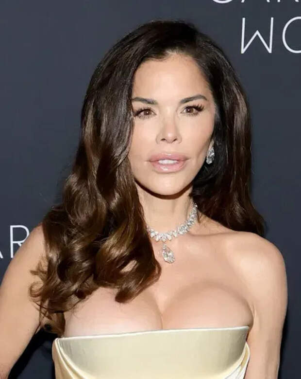 Лорен Санчес в Schiaparelli