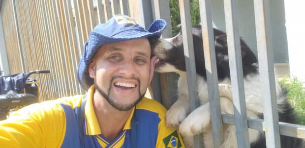 Этот бразильский почтальон лучший друг собак, Анджело Криштиану да Силва, Angelo Cristiano da Silva