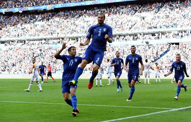 Гол Джорджо Кьеллини вывел Италию в четвертьфинал Евро-2016. Фото: УЕФА