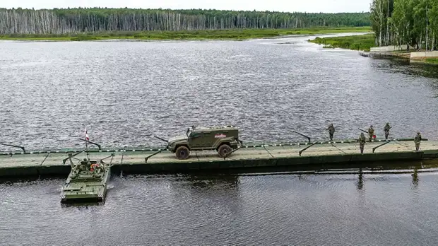 Двое военных пострадали при ЧП с мостом на Дальнем Востоке