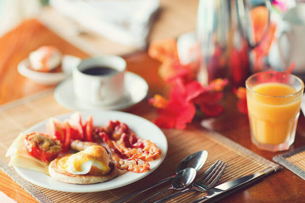 Запекать, болтать, варить: варианты вкусных завтраков из яиц