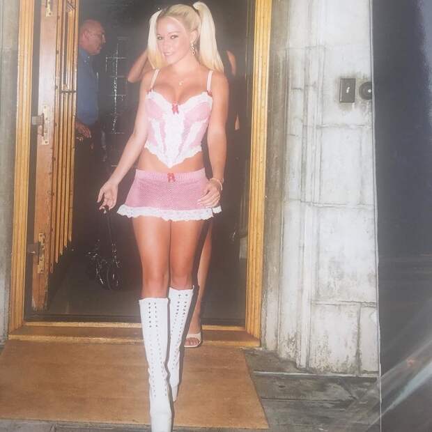 Бывшая модель Playboy опубликовала свои фото, сделанные после второй беременности