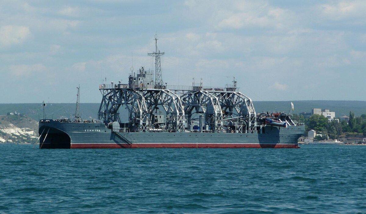 107 летнее "корыто" российского морского флота! Самый старый корабль, который до сих пор в строю