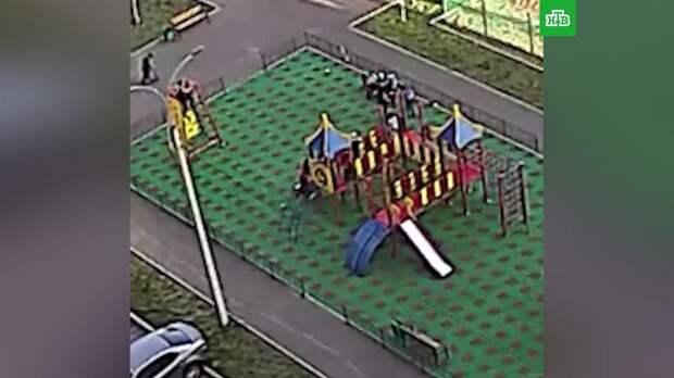 Мужчина избил ребенка на детской площадке в Башкирии