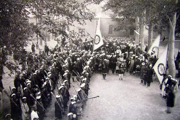 Хотанский повстанческий отряд, 1930-е годы. Фото: wetinim.org