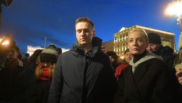 ona-chto-to-skryvaet-navaln
